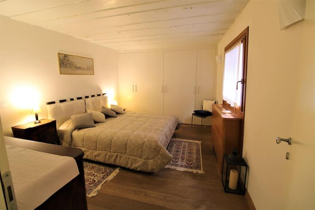 Apartamento San Marco Charming With Canal View Veneza